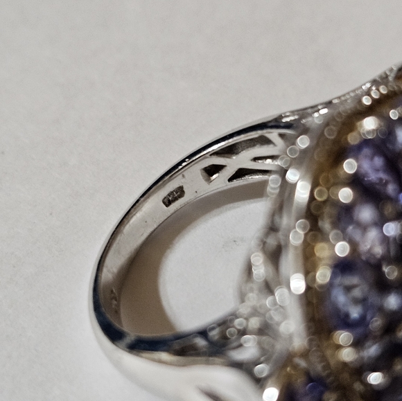 Natural Tanzanite Ring in Platinum over Sterling Silver Sz 8! 💙 Free Shipping! - Picture 4 of 12